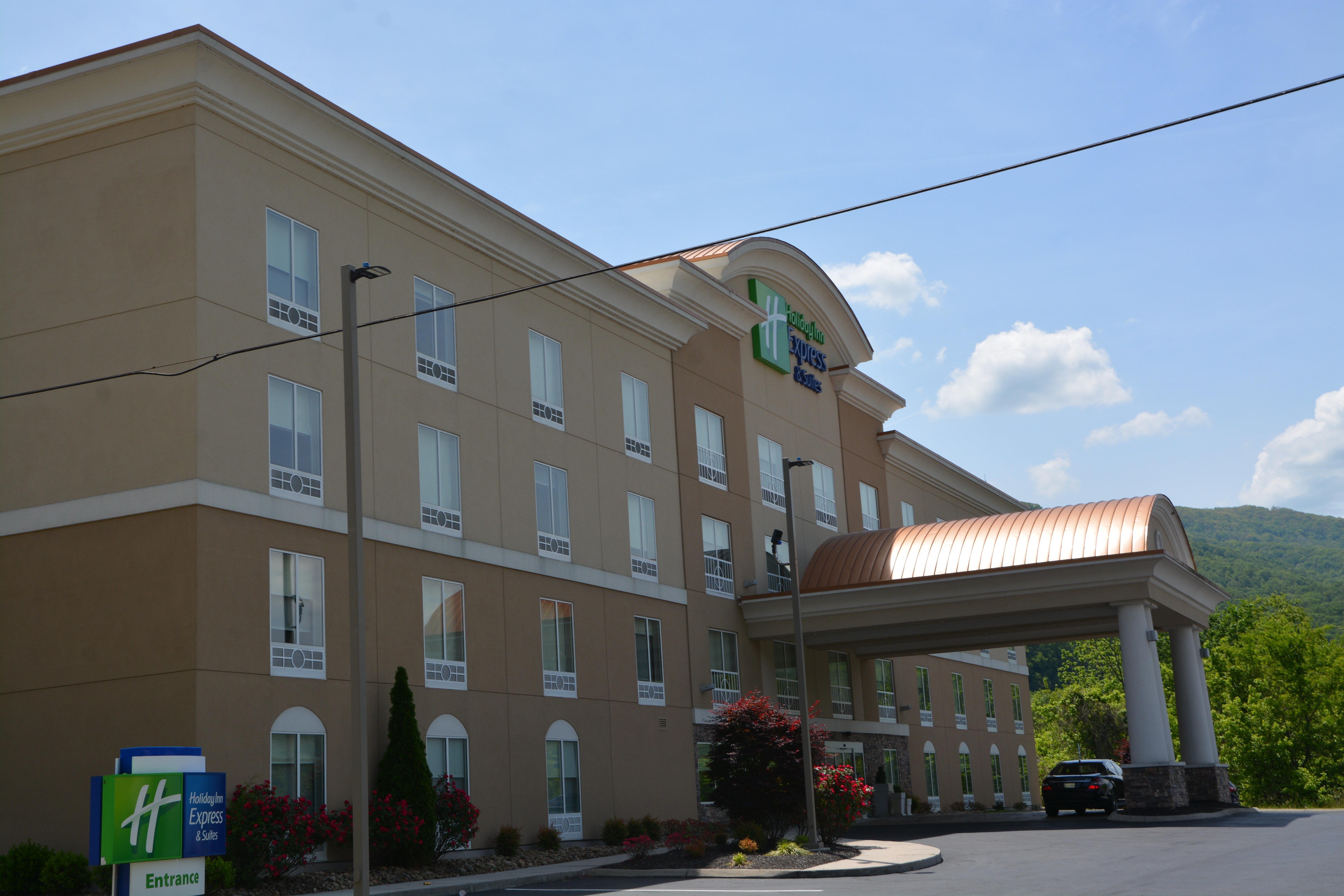 Holiday Inn Express & Suites Caryville By Ihg Exteriör bild
