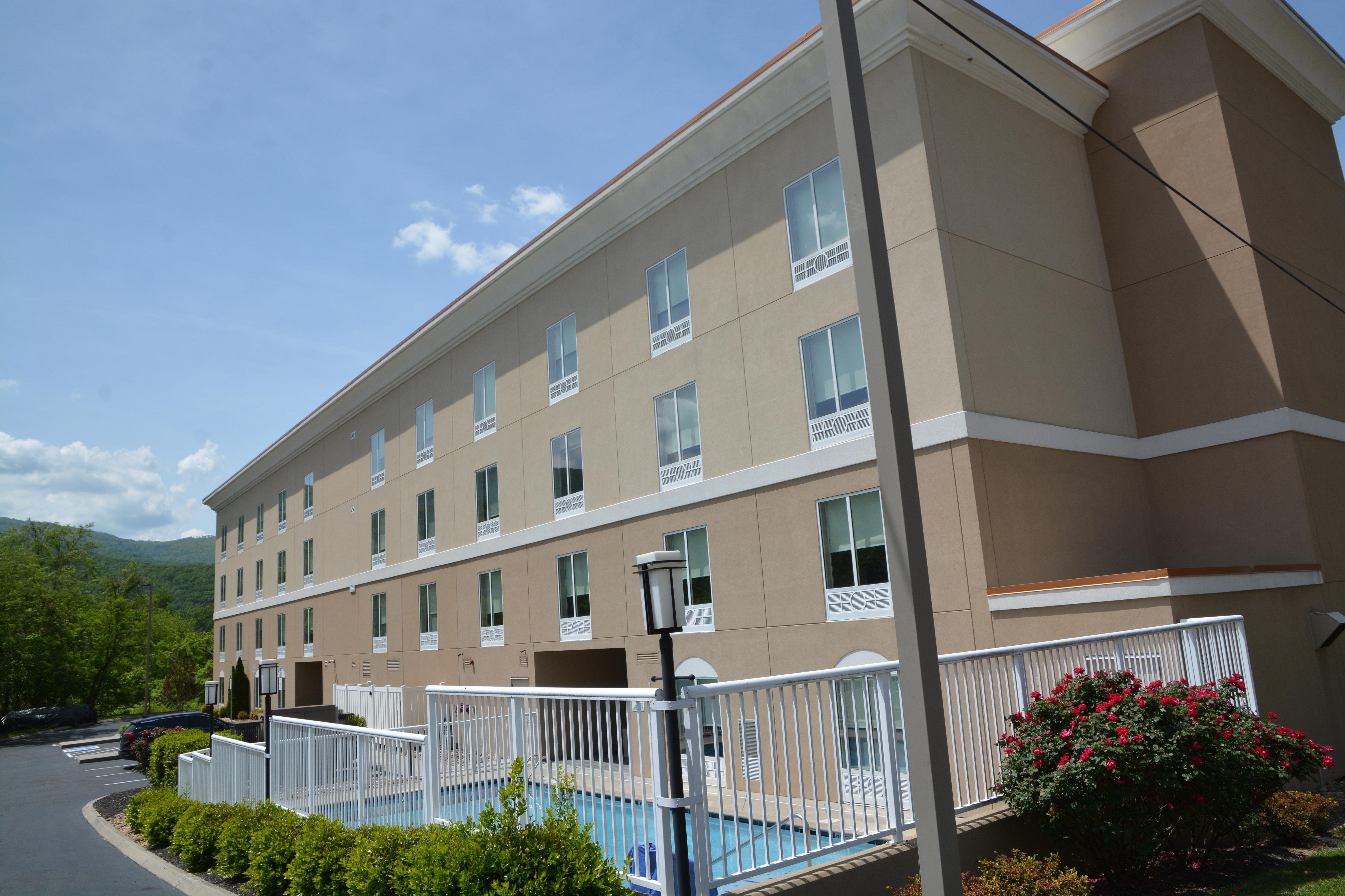 Holiday Inn Express & Suites Caryville By Ihg Exteriör bild