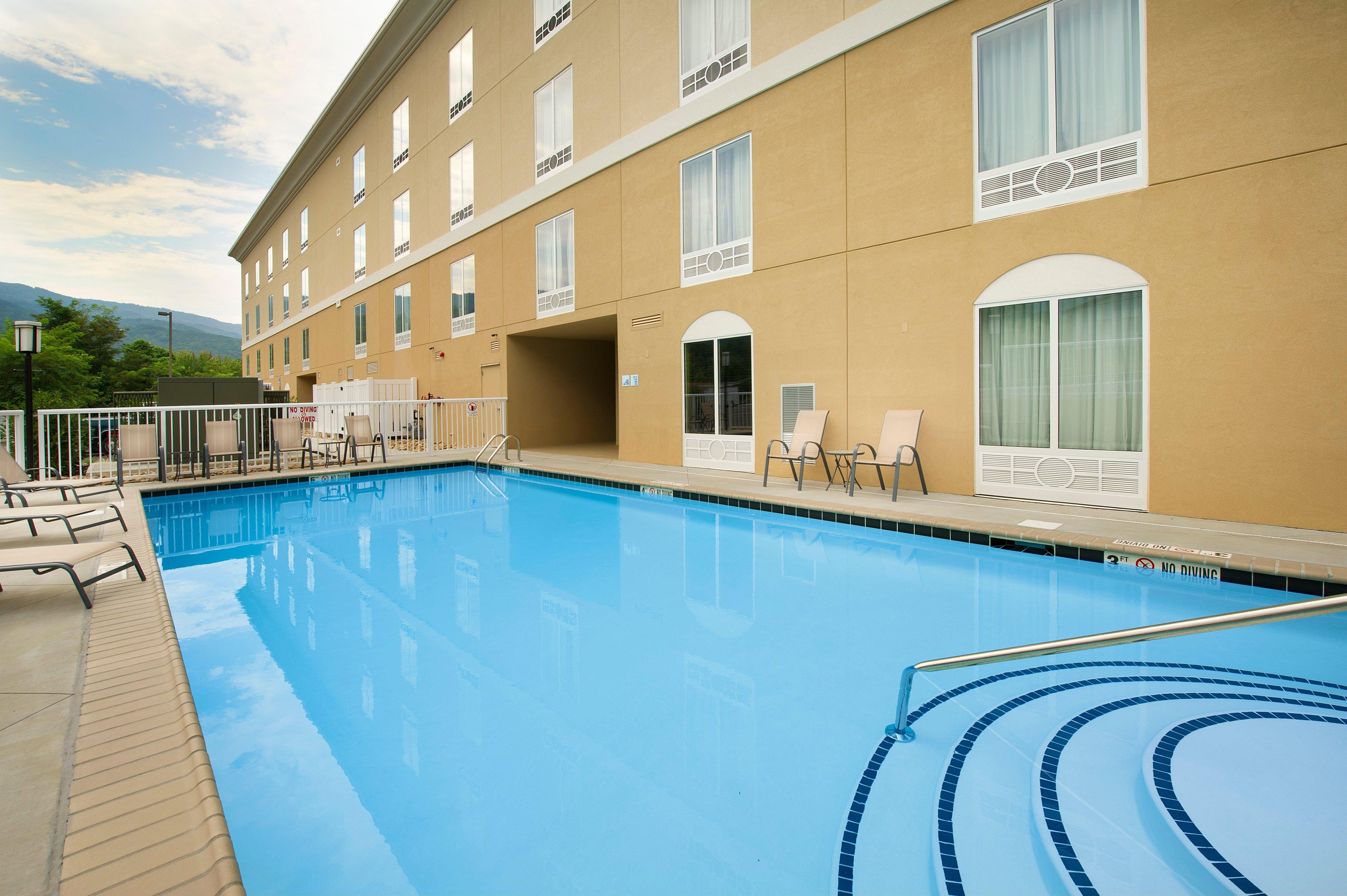Holiday Inn Express & Suites Caryville By Ihg Exteriör bild